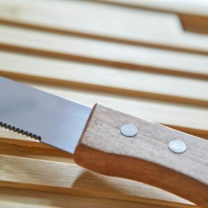 Planche à pain avec couteau