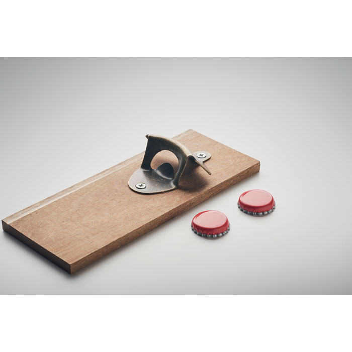 2131-Décapsuleur mural en bois 2131-Décapsuleur mural en bois