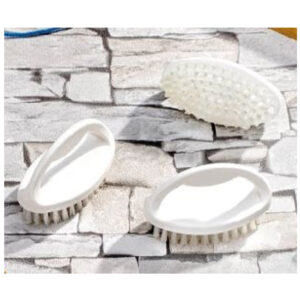 Brosse à ongles avec manche en plastique