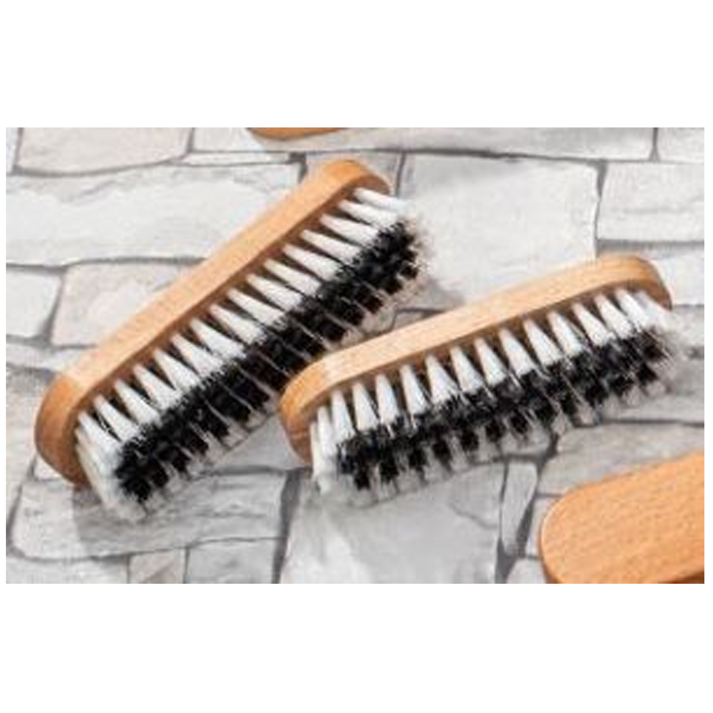 Petite brosse à vêtement Petite brosse à vêtement