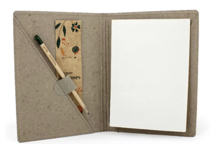 Conférencier A5 en carton recyclé